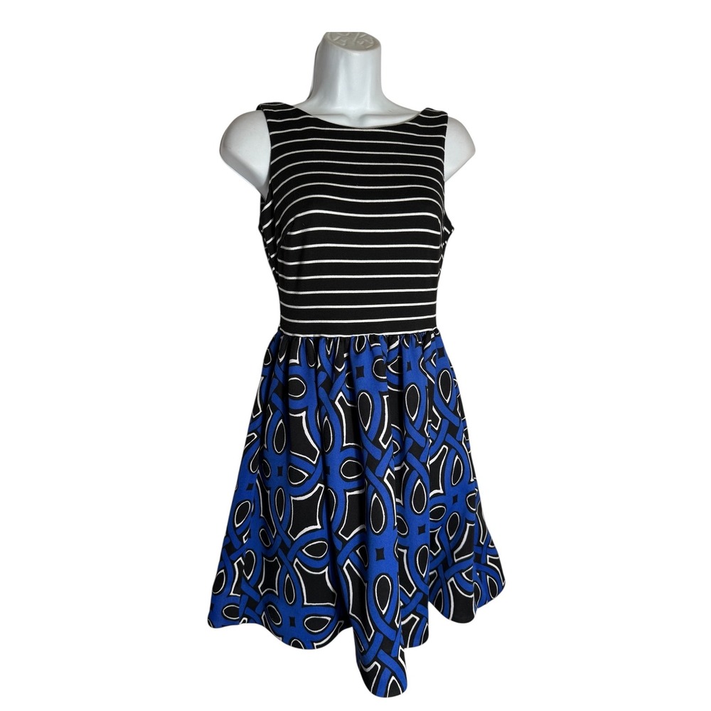 Taylor Dress Size 2 Black White Striped Blue Geometric Fit & Flare Dress 🖤💙‎